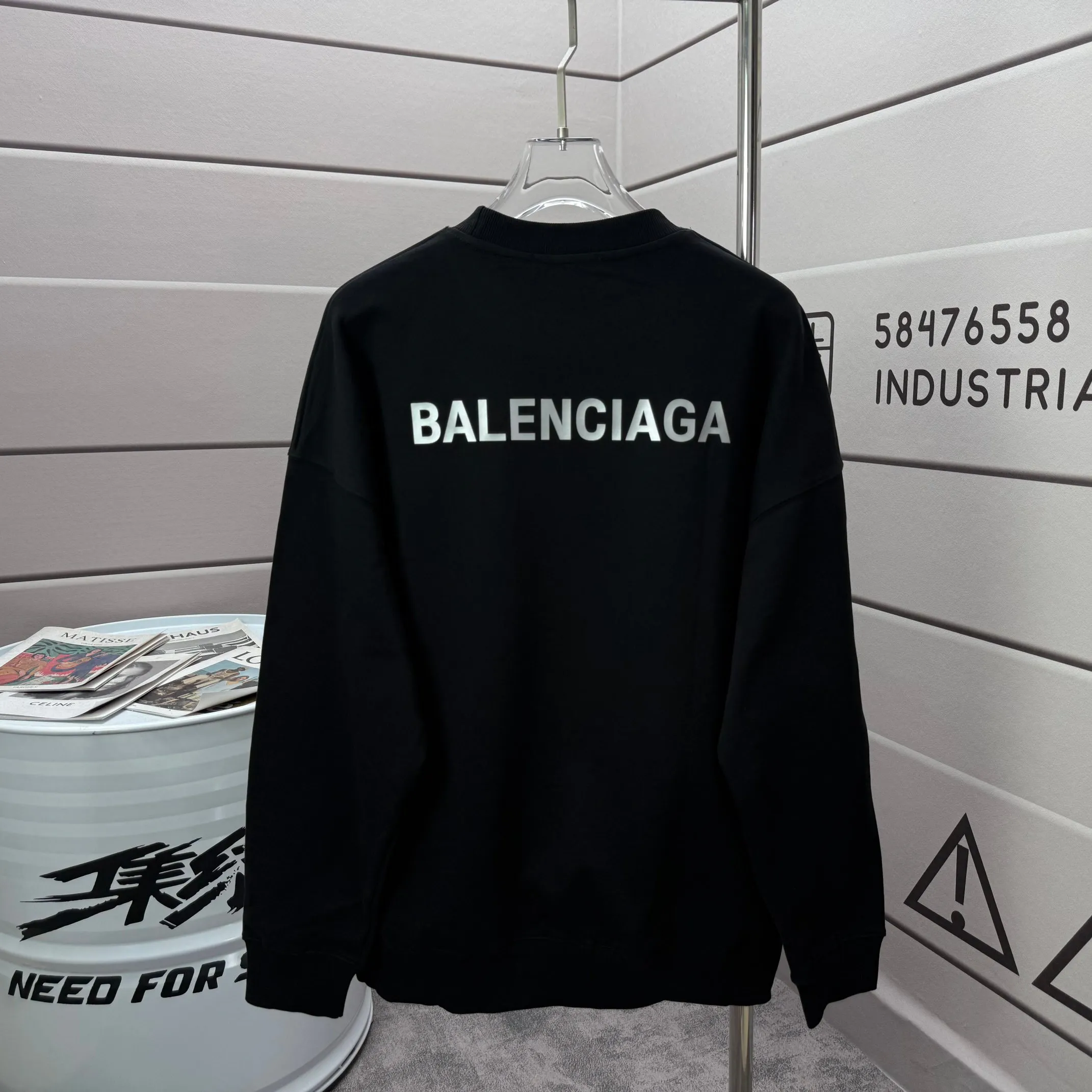 ＃ BALENCI*GA 2026 New Arrival Classic Same Style ：Black White Size： S （90-130 ） M （120-150 ） L （140-165 ） XL （160-180 ） XXL （180-210 ）